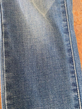 Load image into Gallery viewer, MEDIUM WASH SKINNY JEANS | JUDY BLUE - THAW Boutique 
