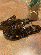 Load image into Gallery viewer, TORTOISE SANDAL - THAW Boutique 
