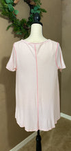 Load image into Gallery viewer, PRETTY IN PINK PLUS SIZE TOP - THAW Boutique 
