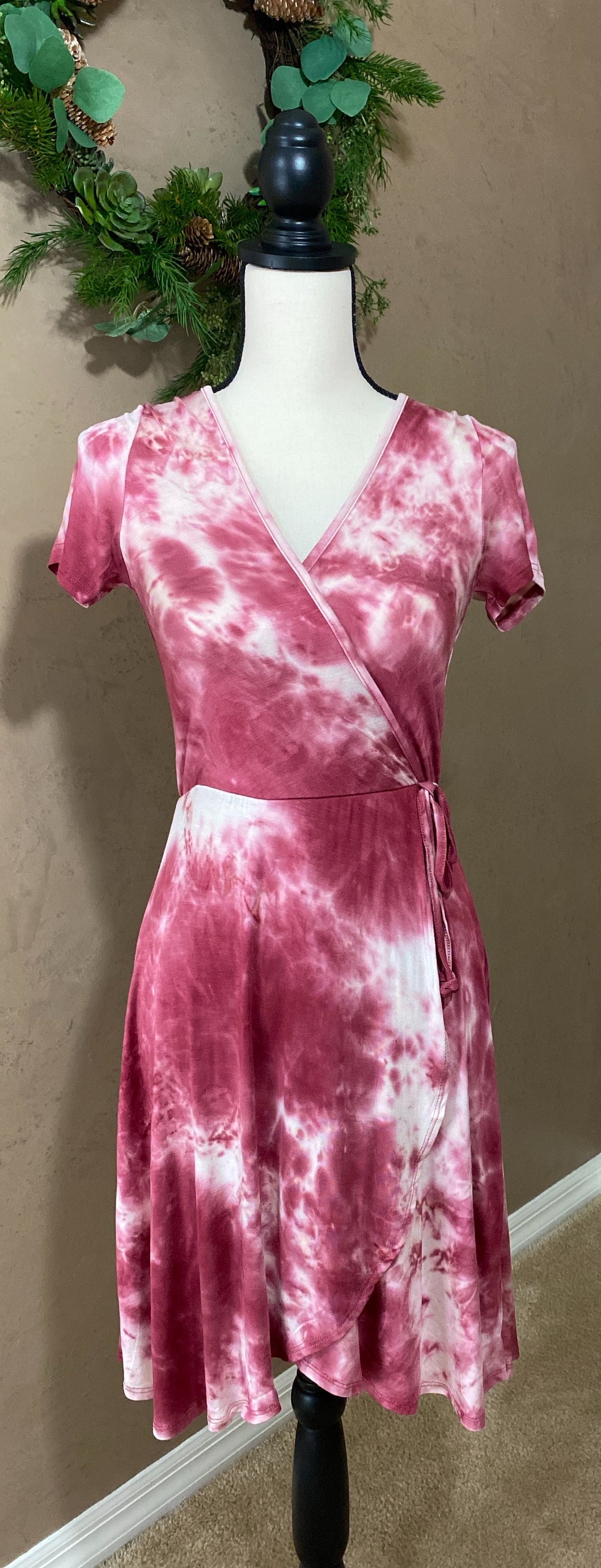 MAUVE TIE DYE WRAP DRESS - THAW Boutique 